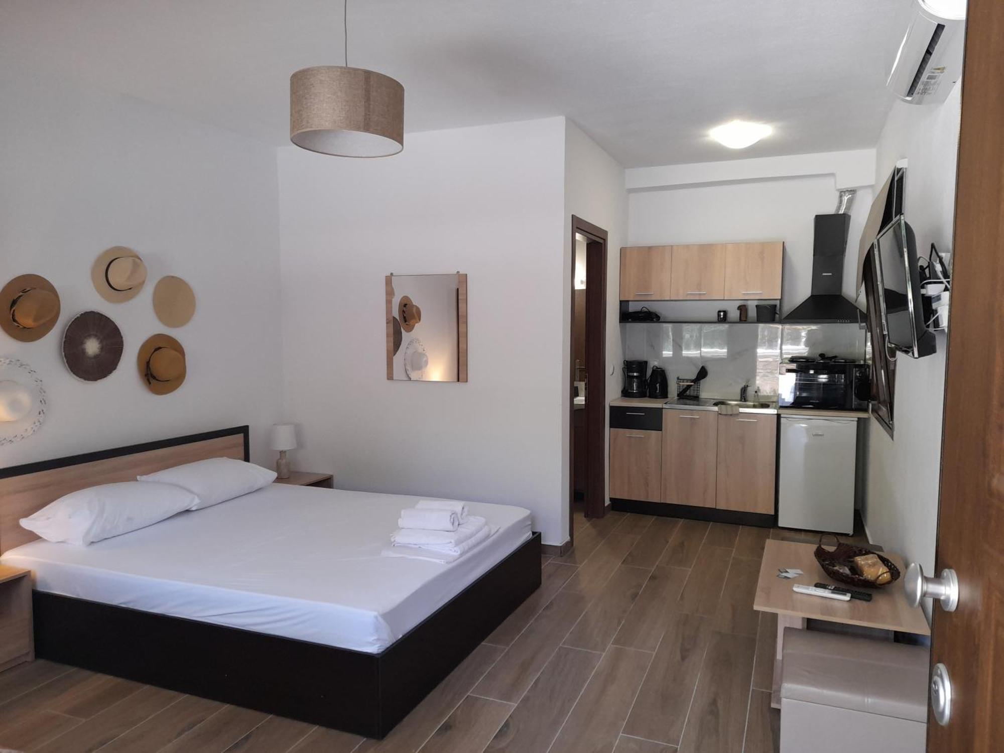 Mad'S Villas Néa Péramos Quarto foto